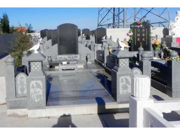 亲灵公墓""/
